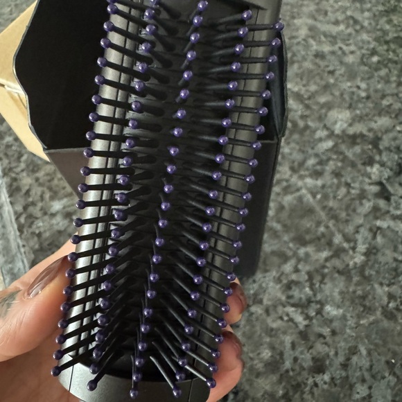 Dyson Air Wrap Small Smoothing Brush - Picture 4 of 4